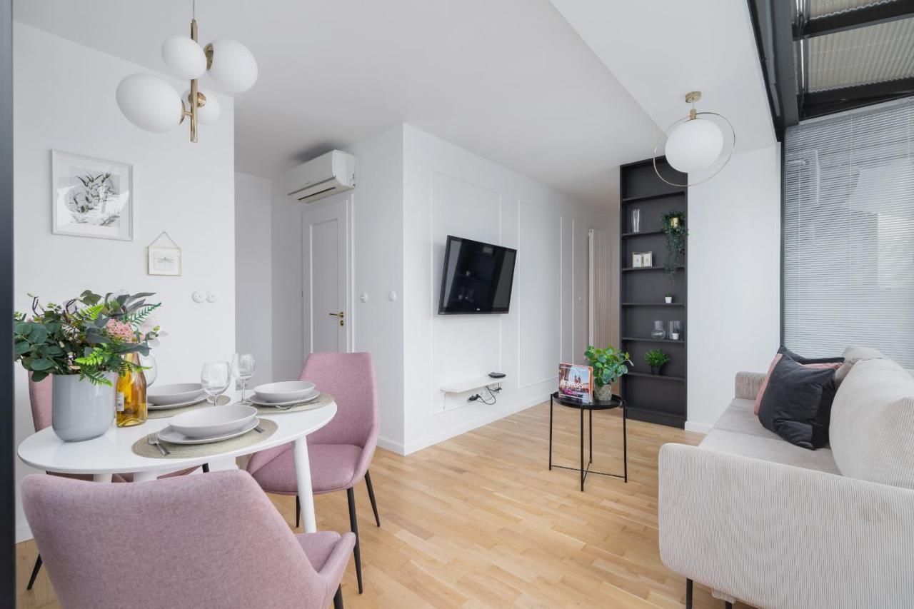 Politechnika Krakowska By Renters Prestige Appartement *